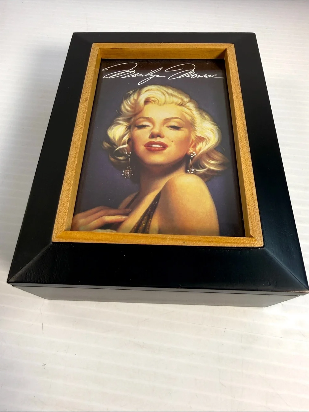 Fossil Gold-Tone Limited Edition Marilyn Monroe Leather Strap Watch